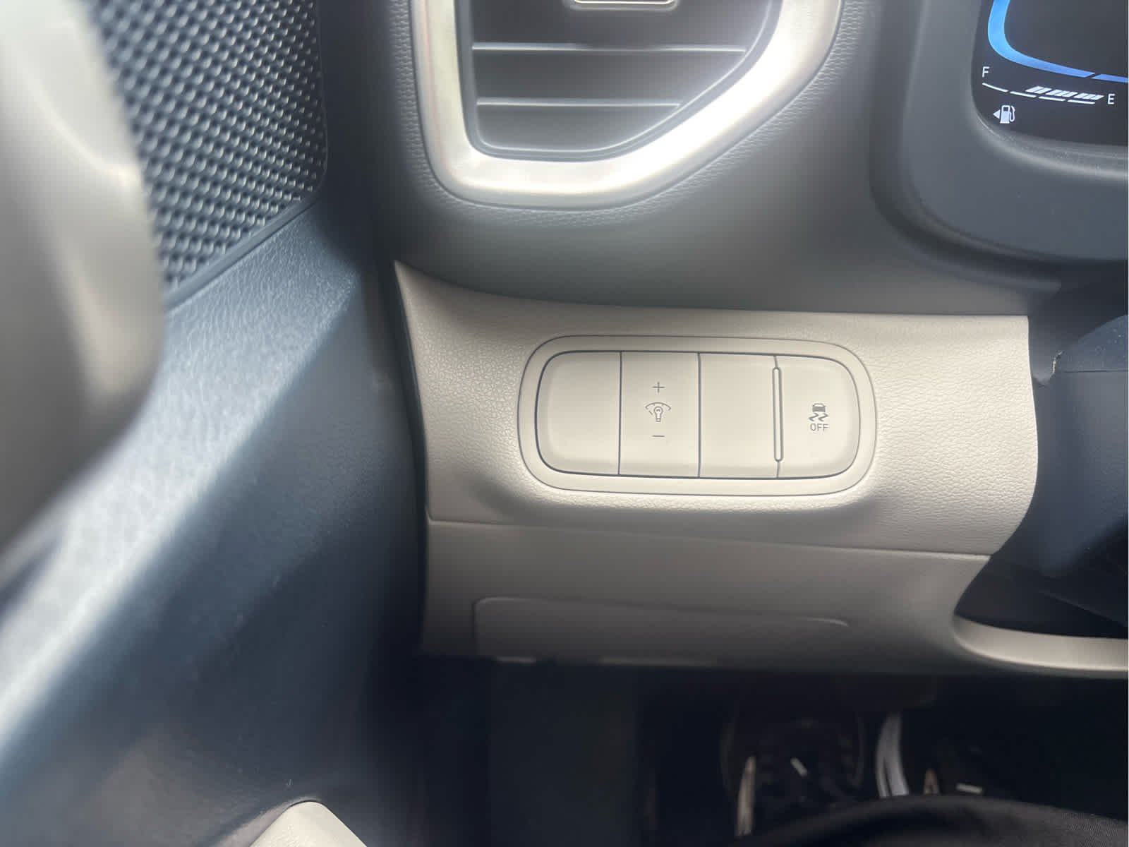 Certified Used 2023 Denim w/White Roof Hyundai Limited image 19