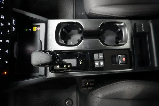 2026 Subaru Outback Limited - Photo 19