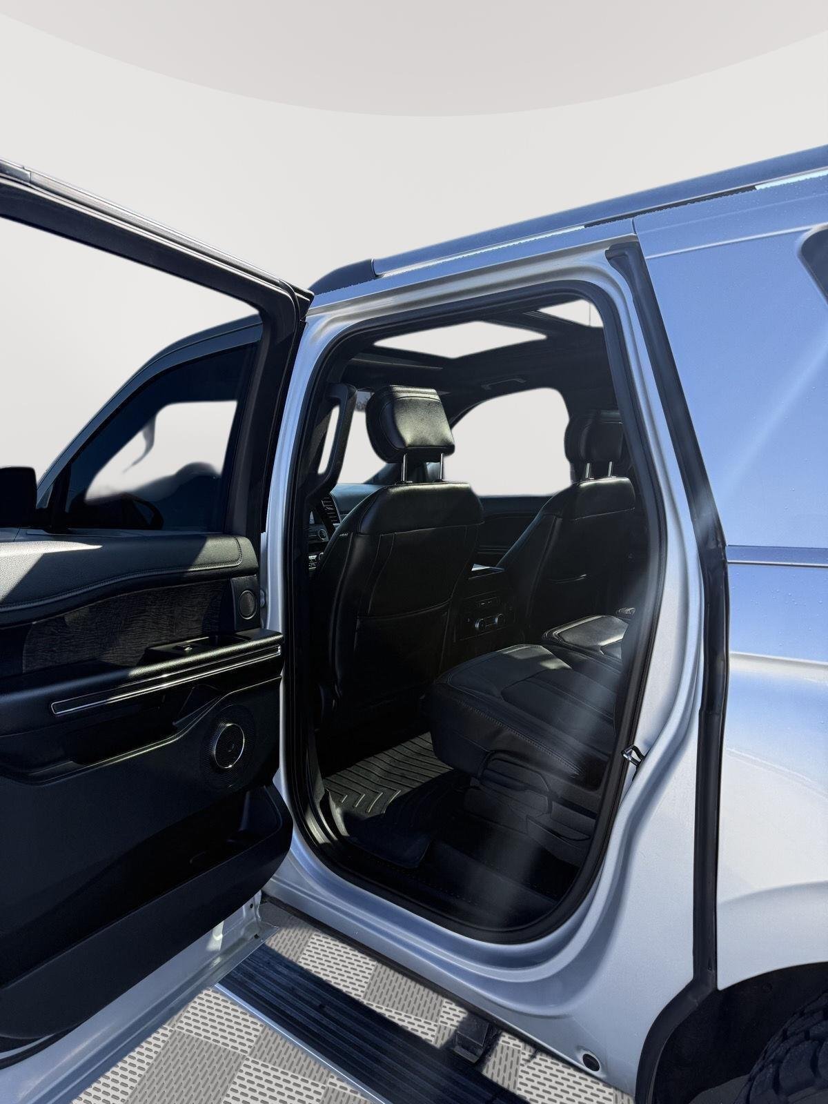 Used 2019 Ingot Silver Ford Limited image 16