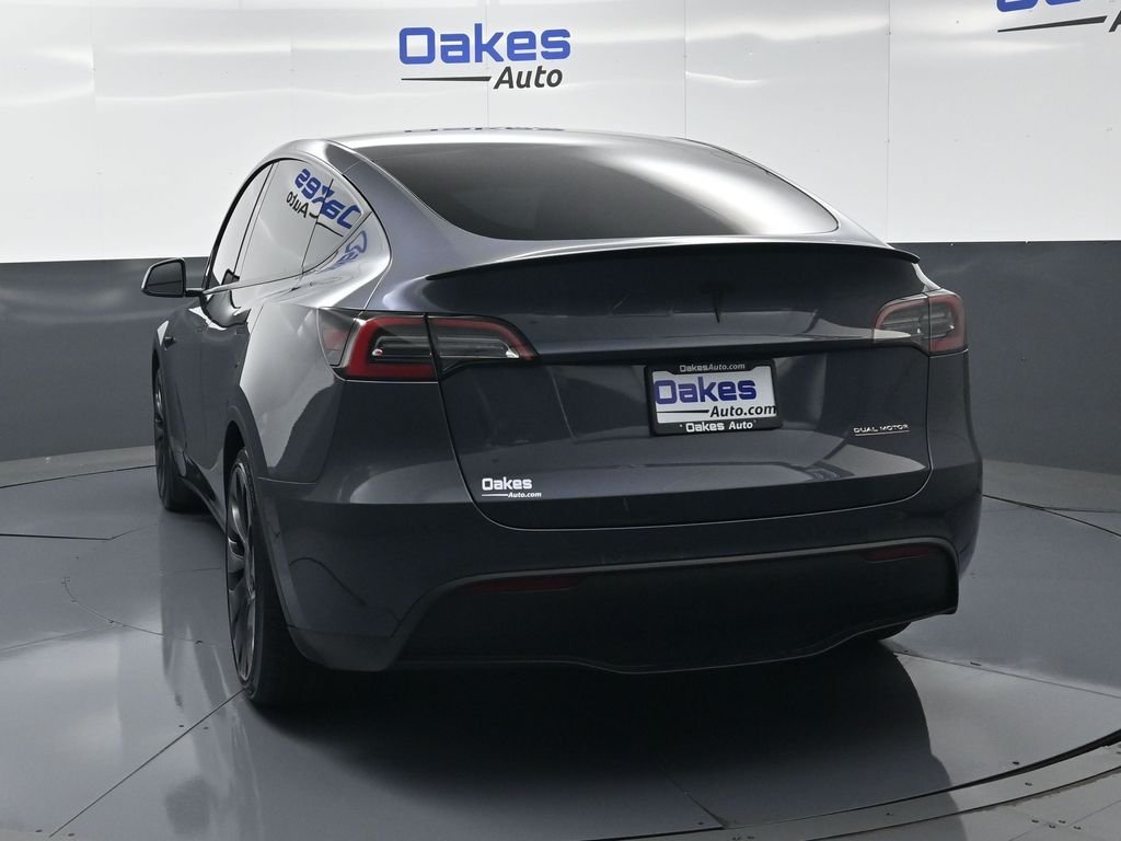 Used 2022 Midnight Silver Metallic Tesla Performance image 7