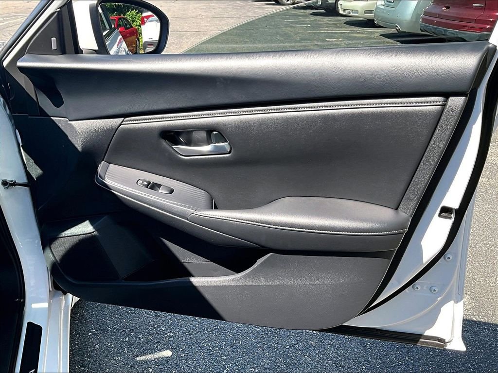 Used 2023 White Nissan SV image 12