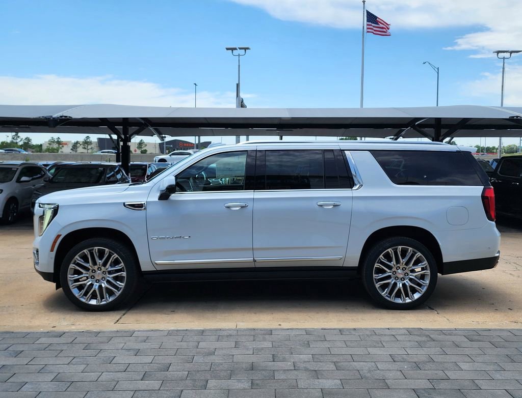 2026 GMC Yukon XL Denali - Photo 6