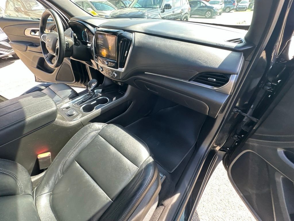 Used 2024 Black Chevrolet LT Cloth image 32