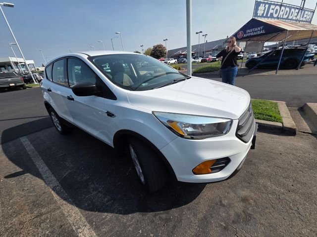 Used 2017 White Ford S image 2