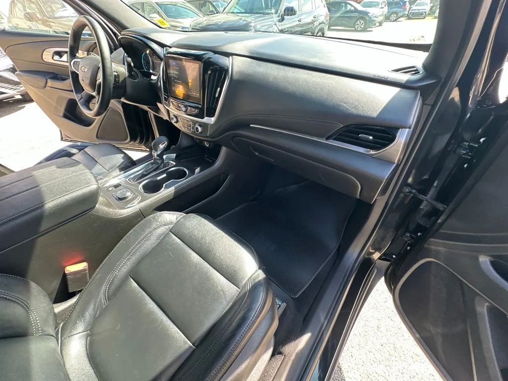 Used 2024 Black Chevrolet LT Cloth image 32