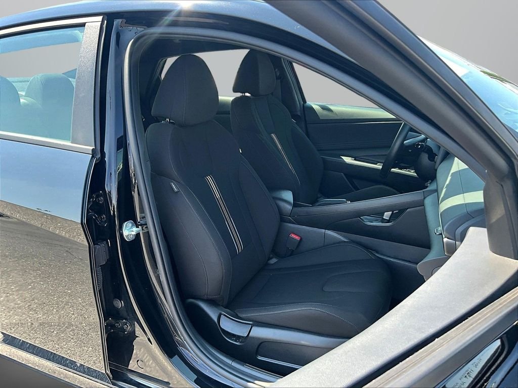 Certified Used 2025 Black Hyundai SEL Sport image 29