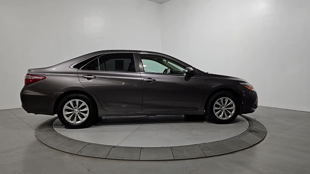 Used 2016 Gray Toyota LE image 7