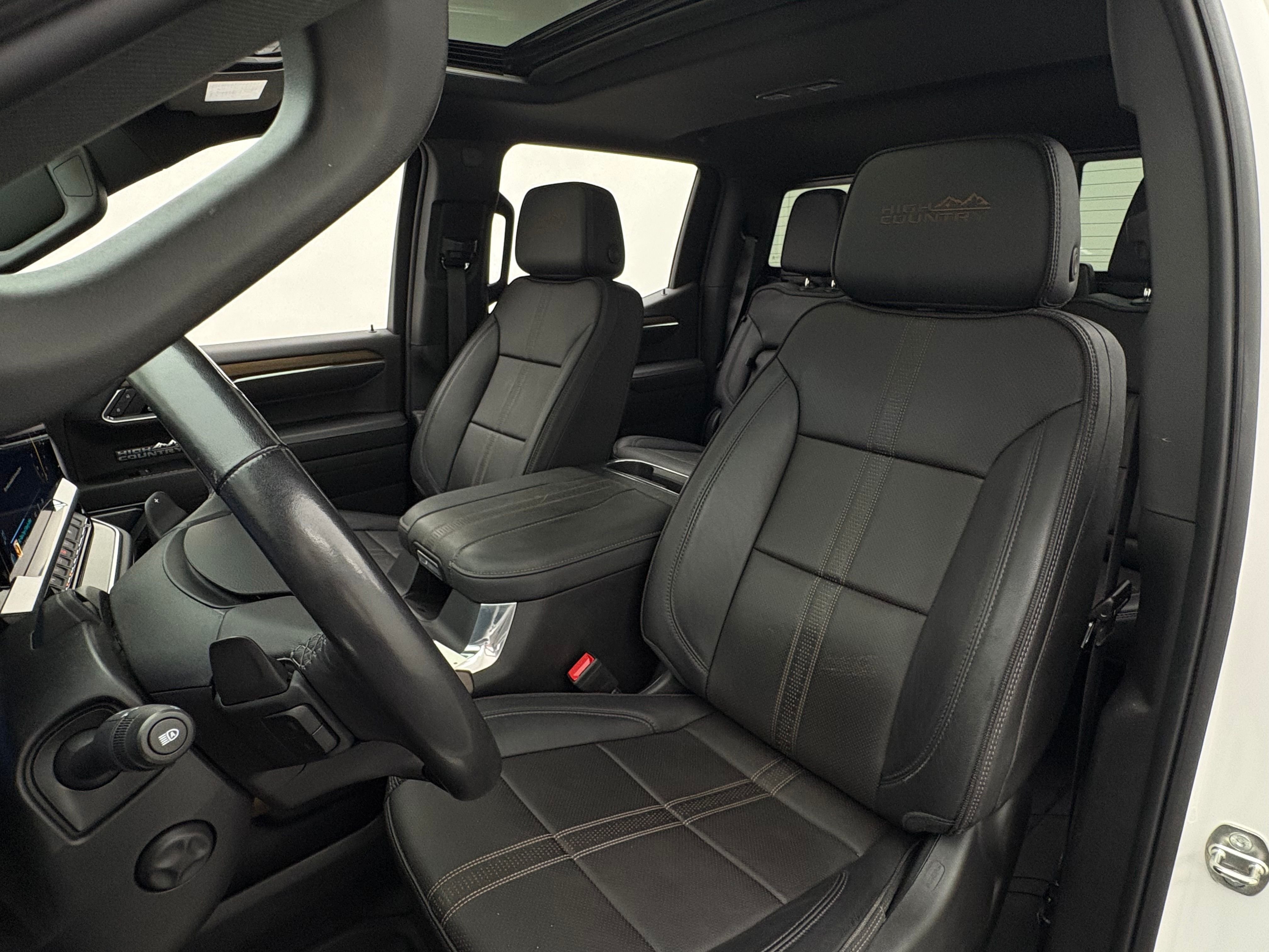 Used 2023 Iridescent Pearl Tricoat Chevrolet High Country image 20