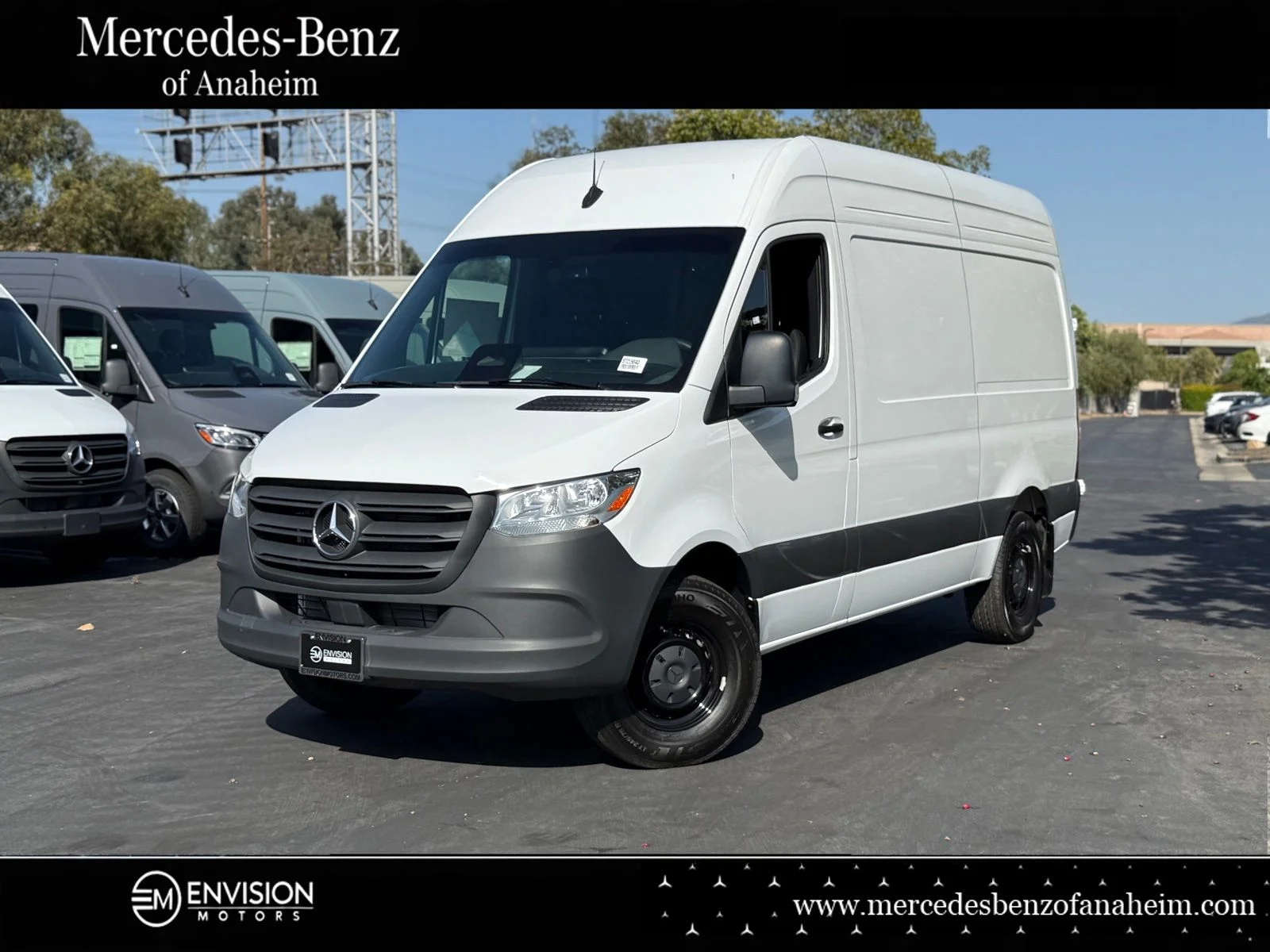 2025 Mercedes-Benz Sprinter 2500 144 WB's photo
