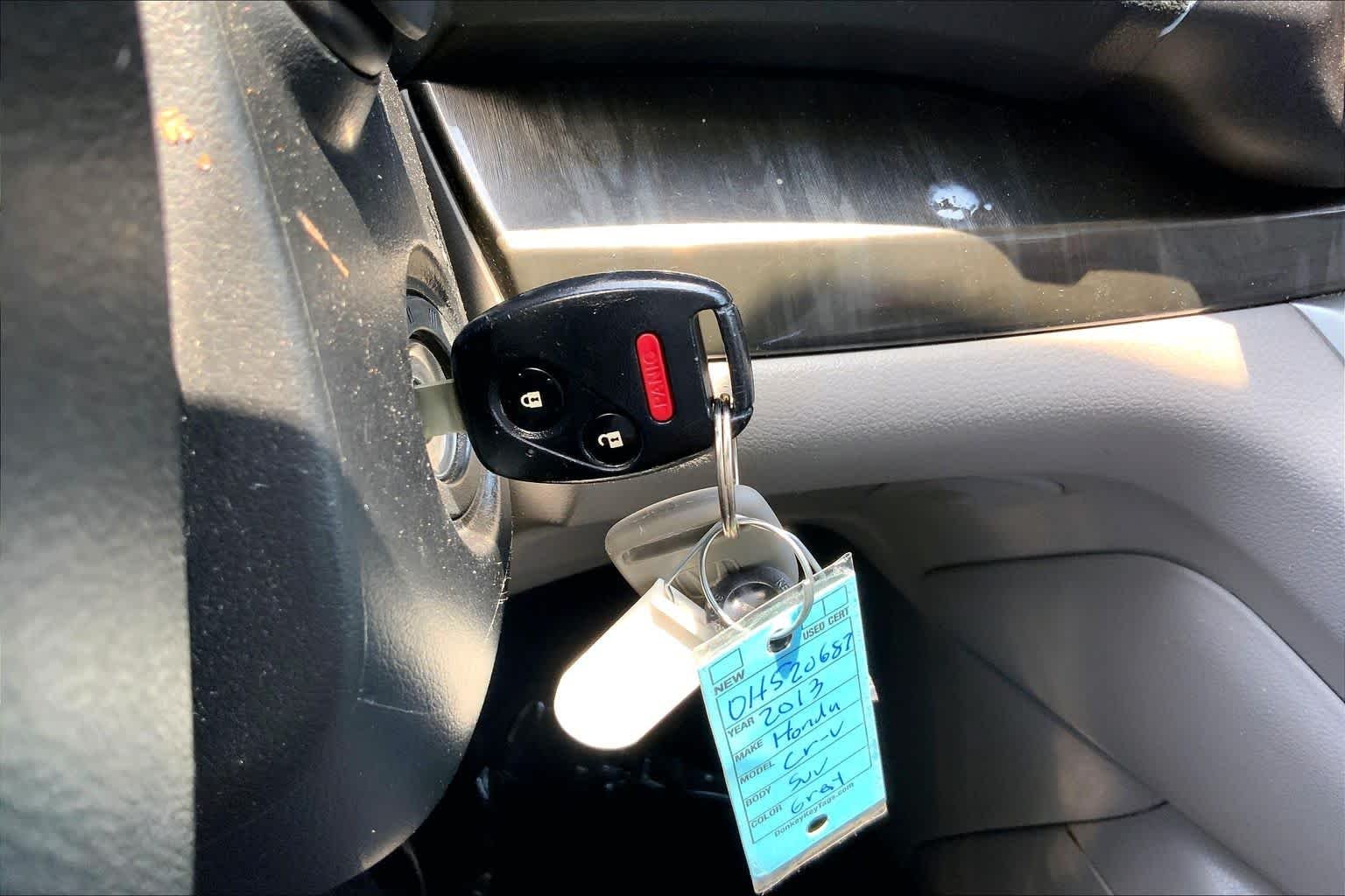 Used 2013 Alabaster Silver Metallic Honda EX-L image 15
