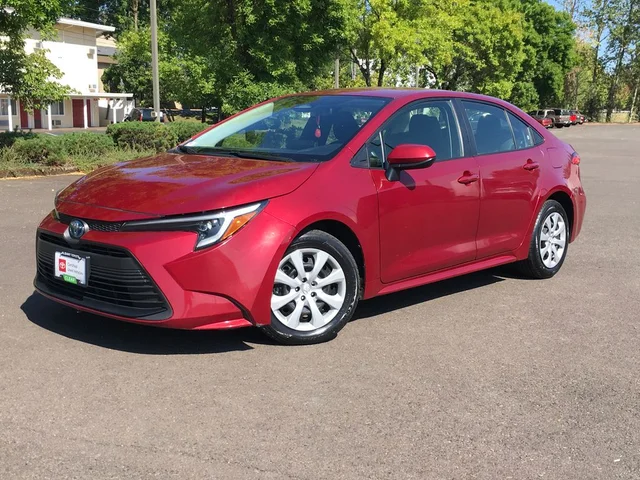 2024 Toyota Corolla Hybrid LE