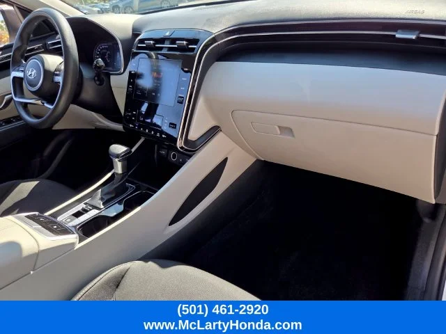 Used 2024 White Hyundai SEL image 18