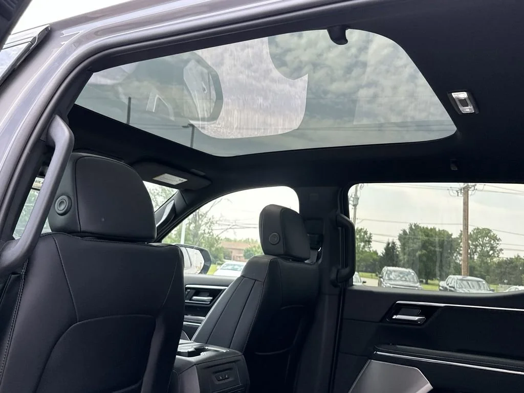 2025 GMC Sierra EV Denali - Photo 27