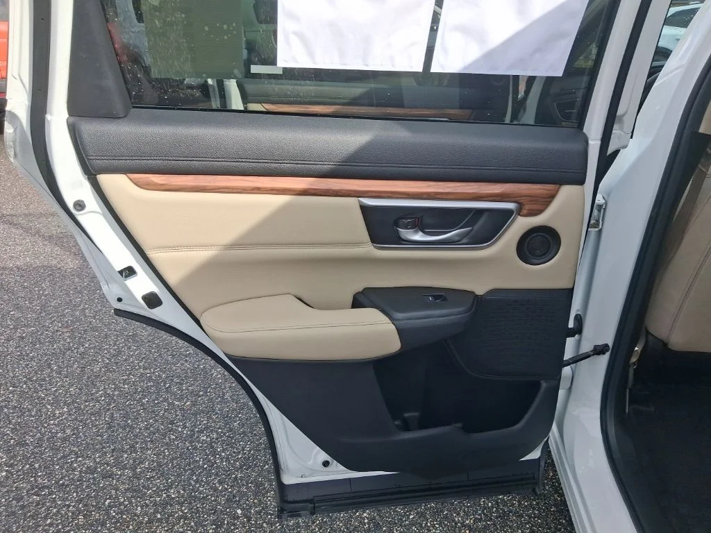 Used 2019  Honda EX-L image 24
