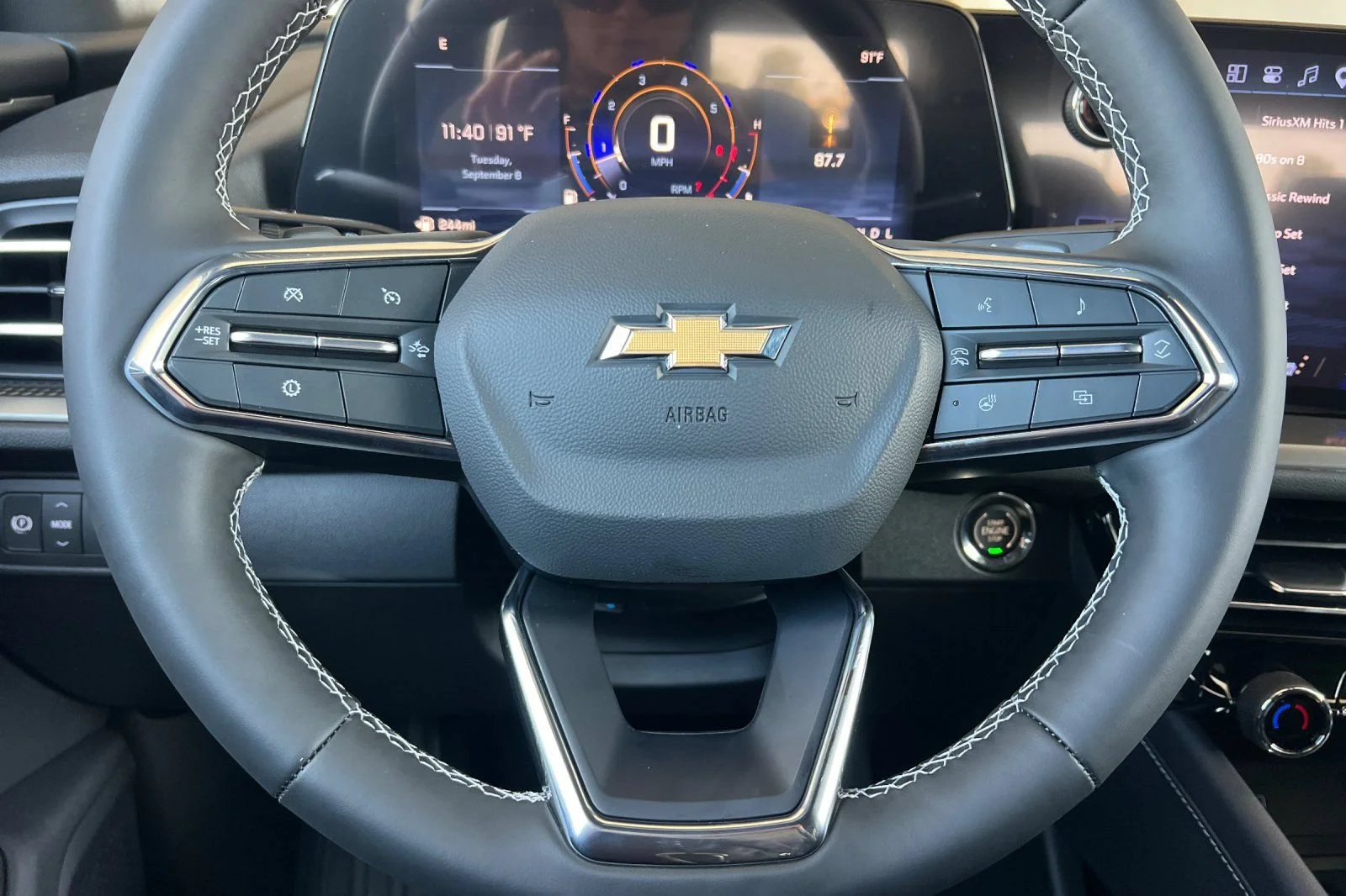 New 2027 Mosaic Black Metallic Chevrolet LT image 24