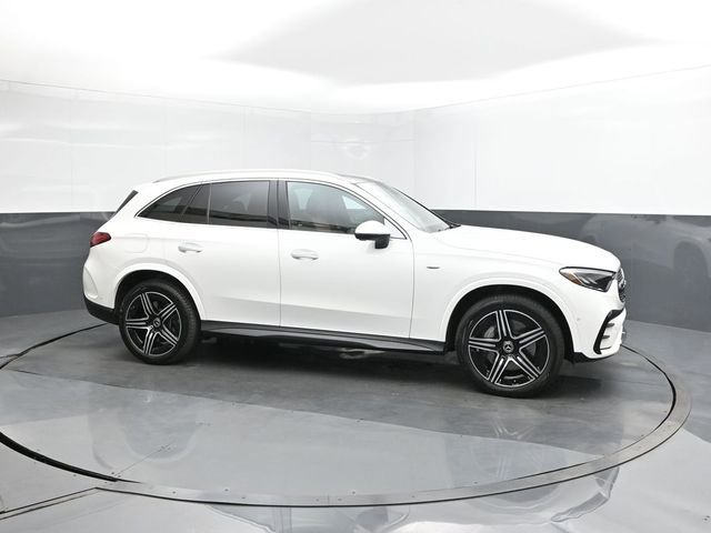 Used 2025 White Mercedes-Benz GLC 350e image 17