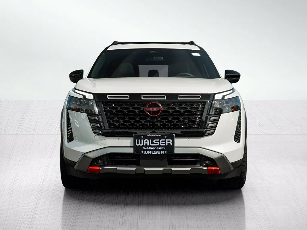 New 2026 Everest White Pearl Tricoat Nissan Rock Creek image 2