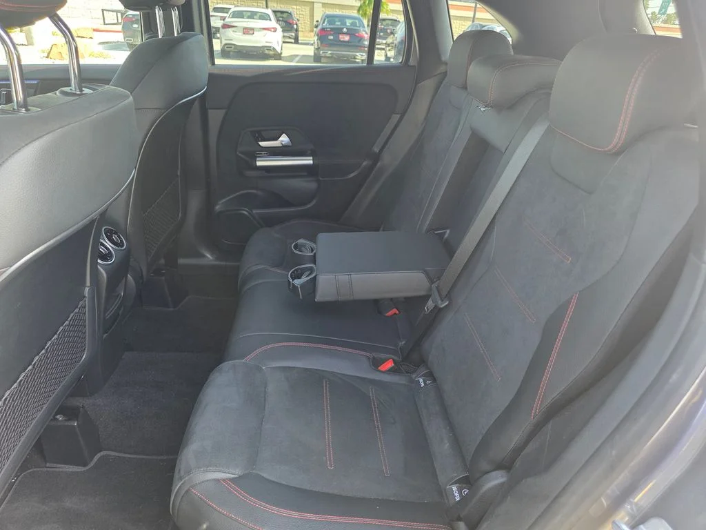 Used 2025 Black Mercedes-Benz GLA 250 image 14