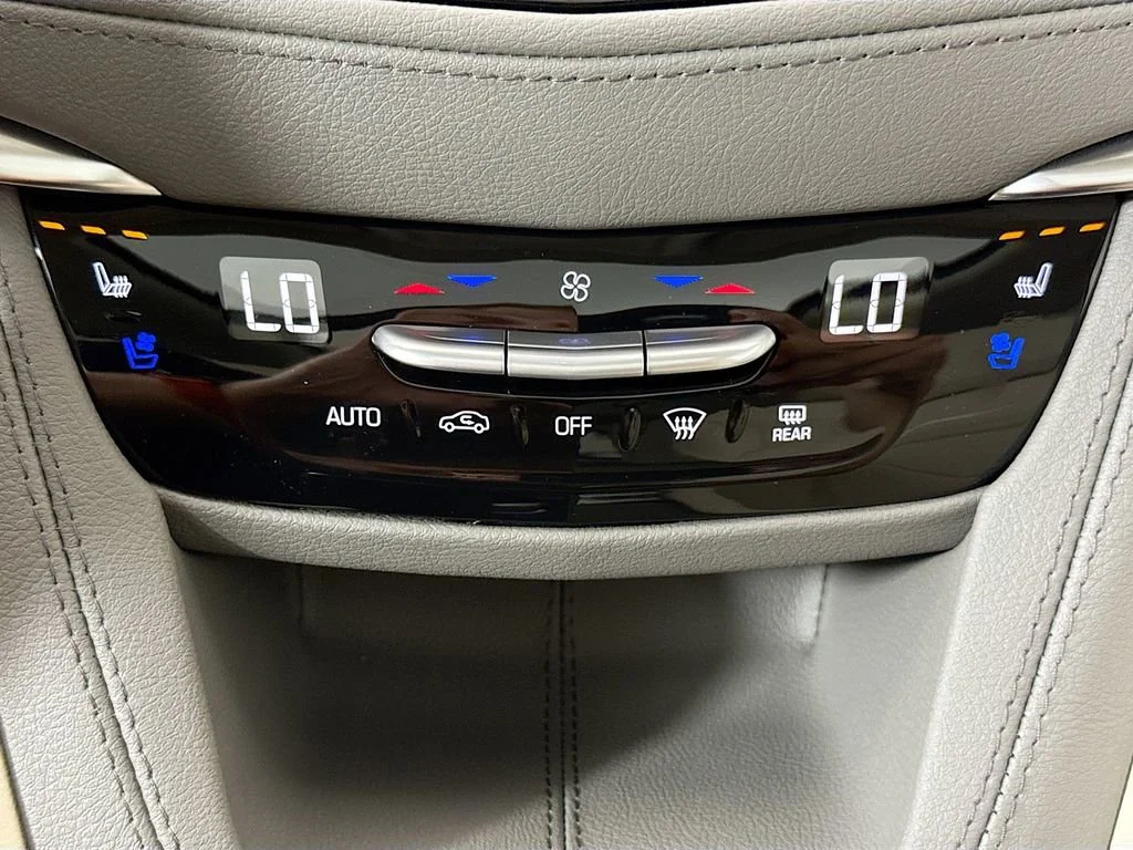 2025 Cadillac XT5 Premium Luxury - Photo 16
