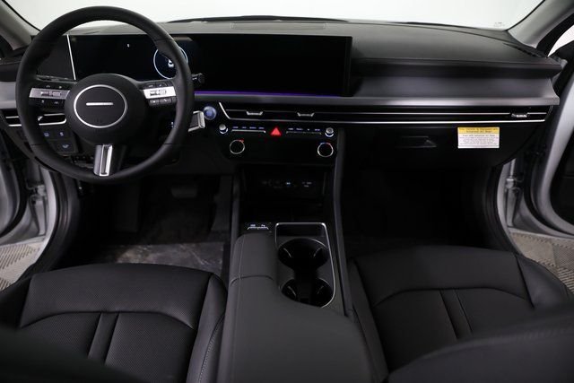 2025 Hyundai Sonata Hybrid Limited - Photo 23