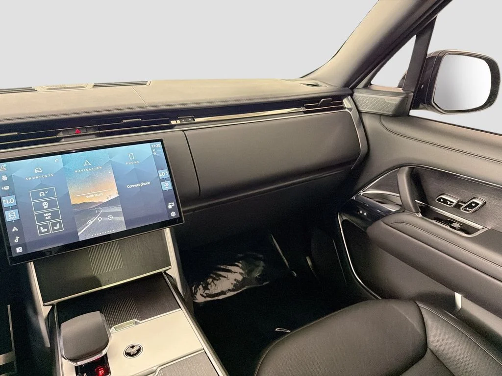 Used 2026 Black Land Rover Autobiography image 25