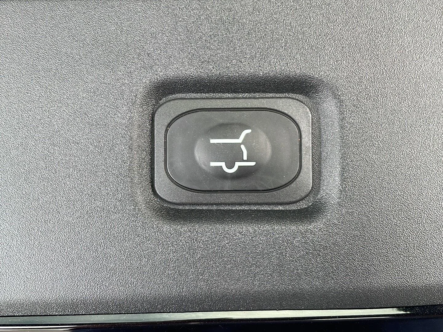 New 2027 Agate Black Metallic Ford Active image 32