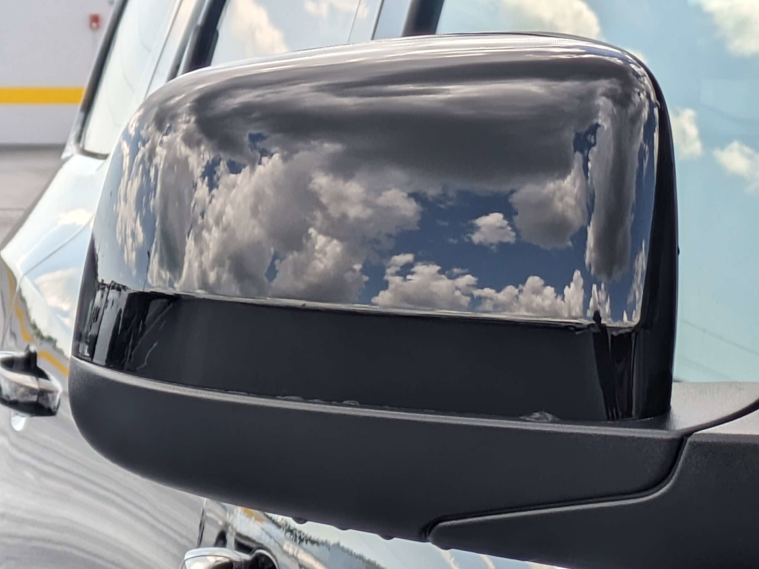 New 2026 Diamond Black Clear-Coat Exterior Paint Dodge GT image 11