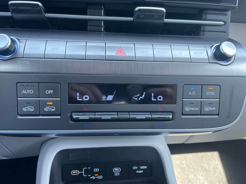 Used 2024 Denim Blue Pearl Hyundai SEL image 11