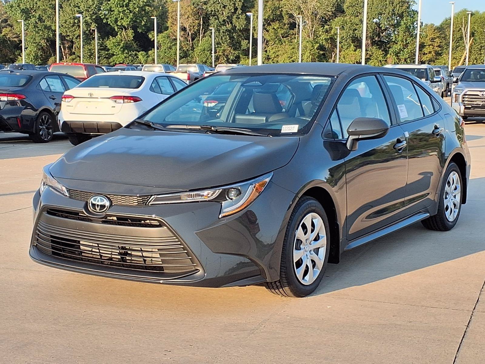 New 2027 Underground Toyota  LE image 3