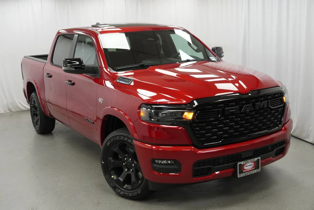 New 2026 Molten Red Pearl-Coat Exterior Paint RAM Big Horn/Lone Star image 8