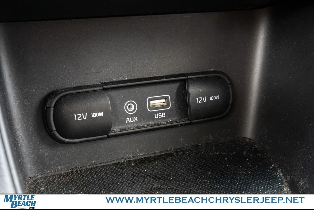 Used 2019 Pacific Blue Kia LX image 22
