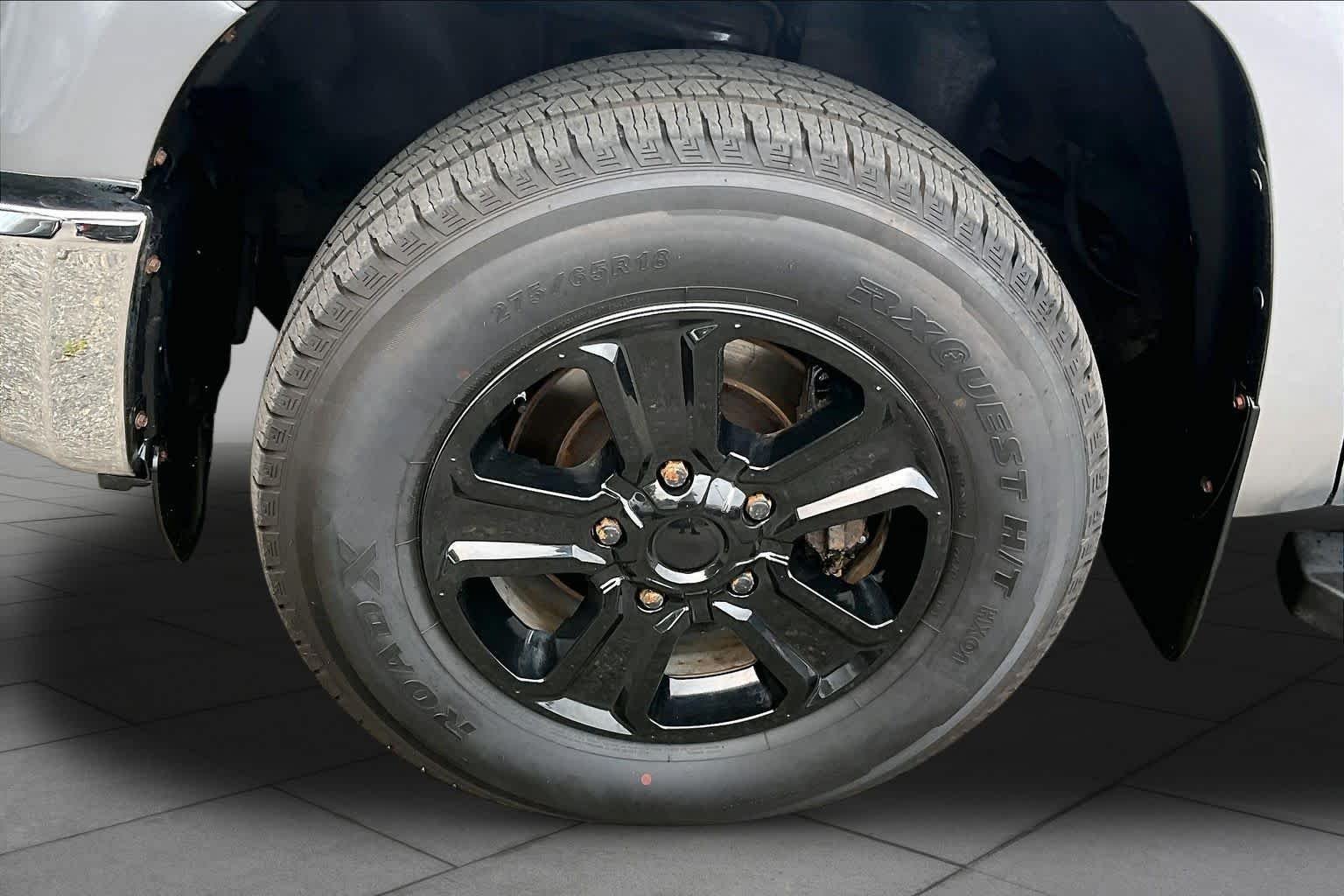 Used 2019 Silver Sky Metallic Toyota SR5 image 21