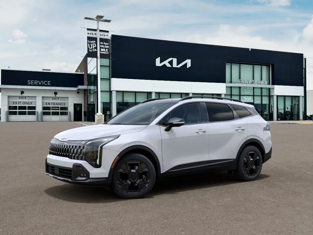 New 2027 Snow White Pearl Kia X-Line image 3
