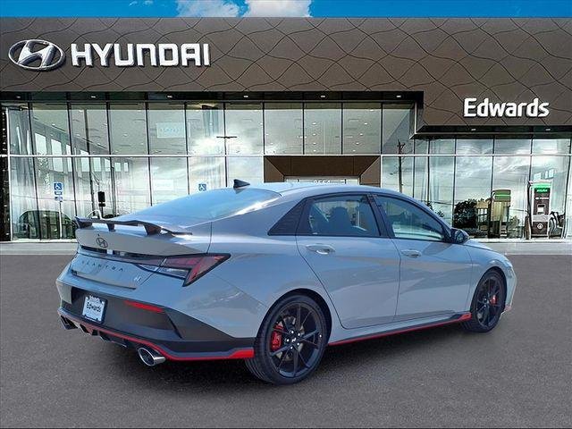 2025 Hyundai Elantra N - Photo 6