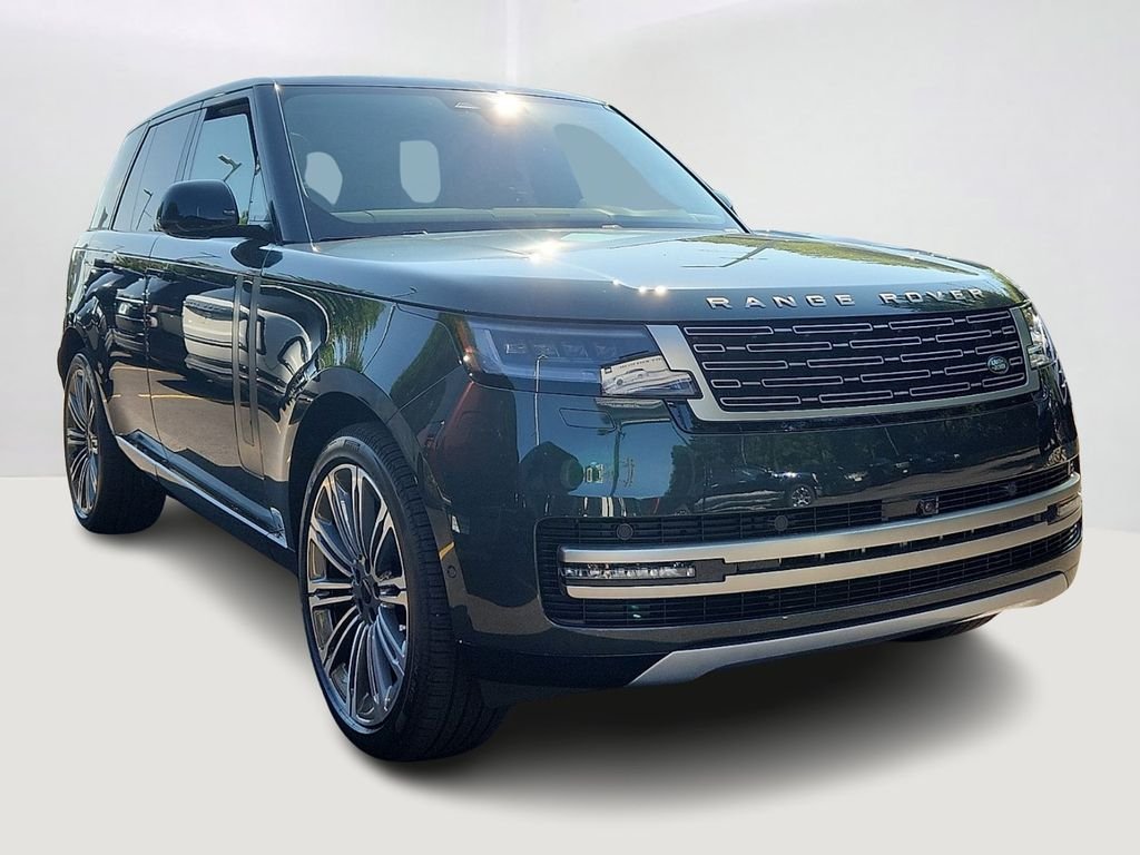 New 2026 Belgravia Green Land Rover SE image 2
