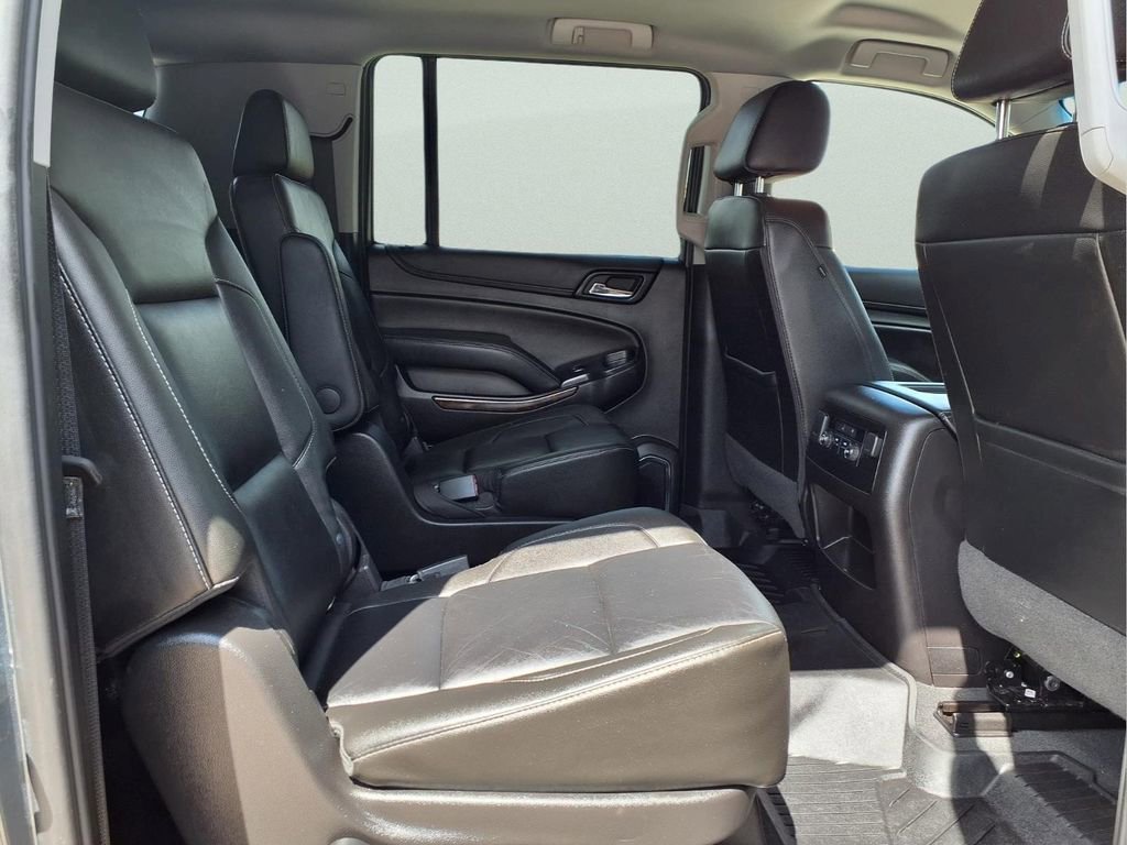 Used 2019 SHADOW GRAY METALLIC Chevrolet LT image 16