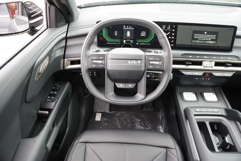 New 2027 Ebony Black Kia EX image 15