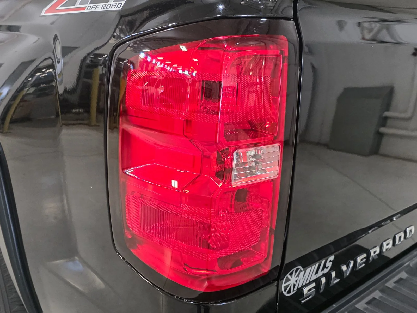 Used 2014 Black Chevrolet LT image 15