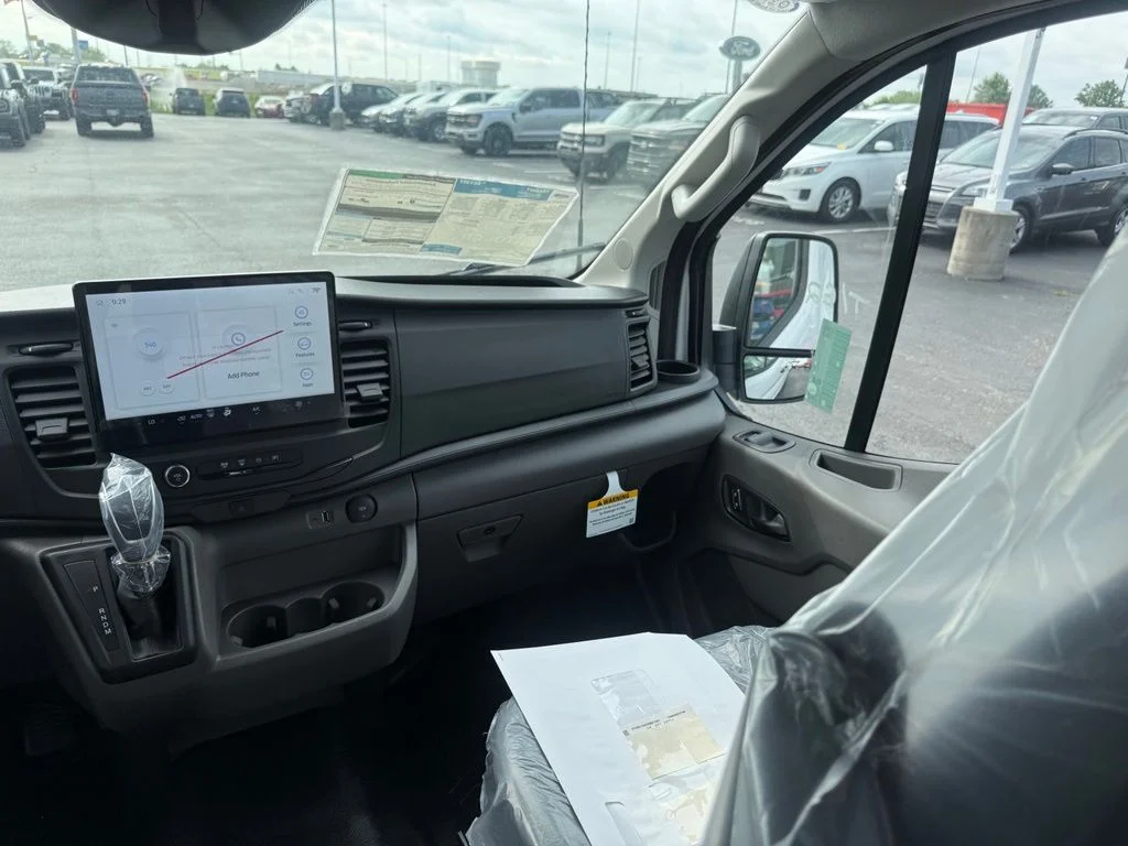 New 2026 Oxford White Ford Cargo Van image 41