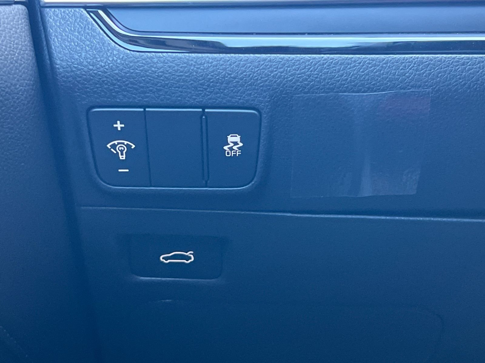 New 2026 Wolf Gray Kia GT-Line FWD image 28
