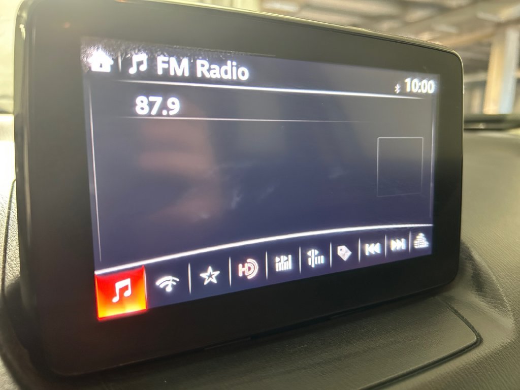 Used 2018 White Mazda Sport image 11
