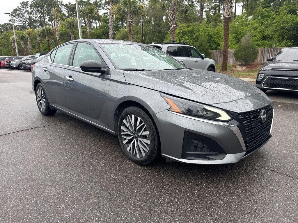 2024 Nissan Altima SV