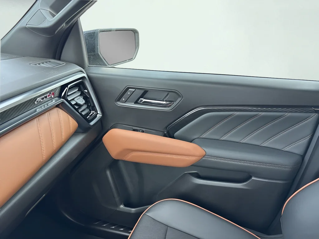 2026 GMC Canyon AT4 - Photo 25