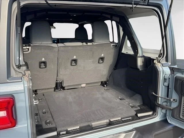 Used 2025 Gray Jeep Rubicon image 25