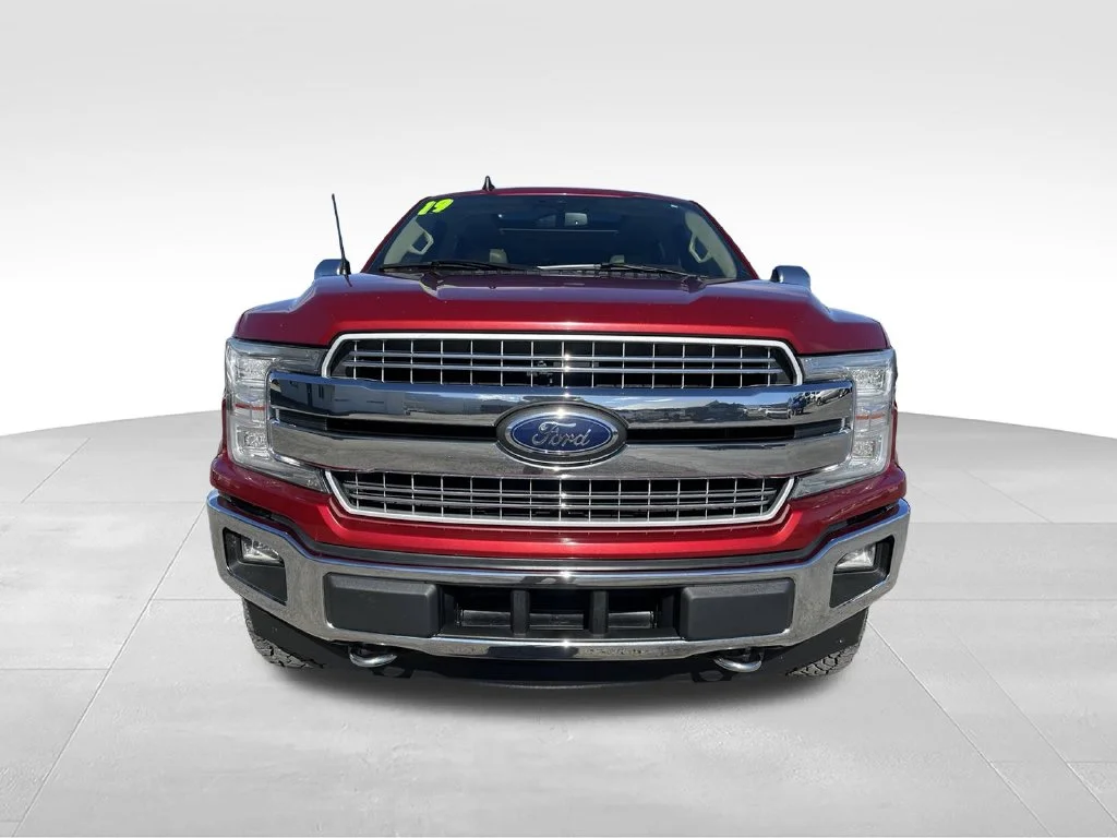 Used 2019 Red Ford Lariat image 2