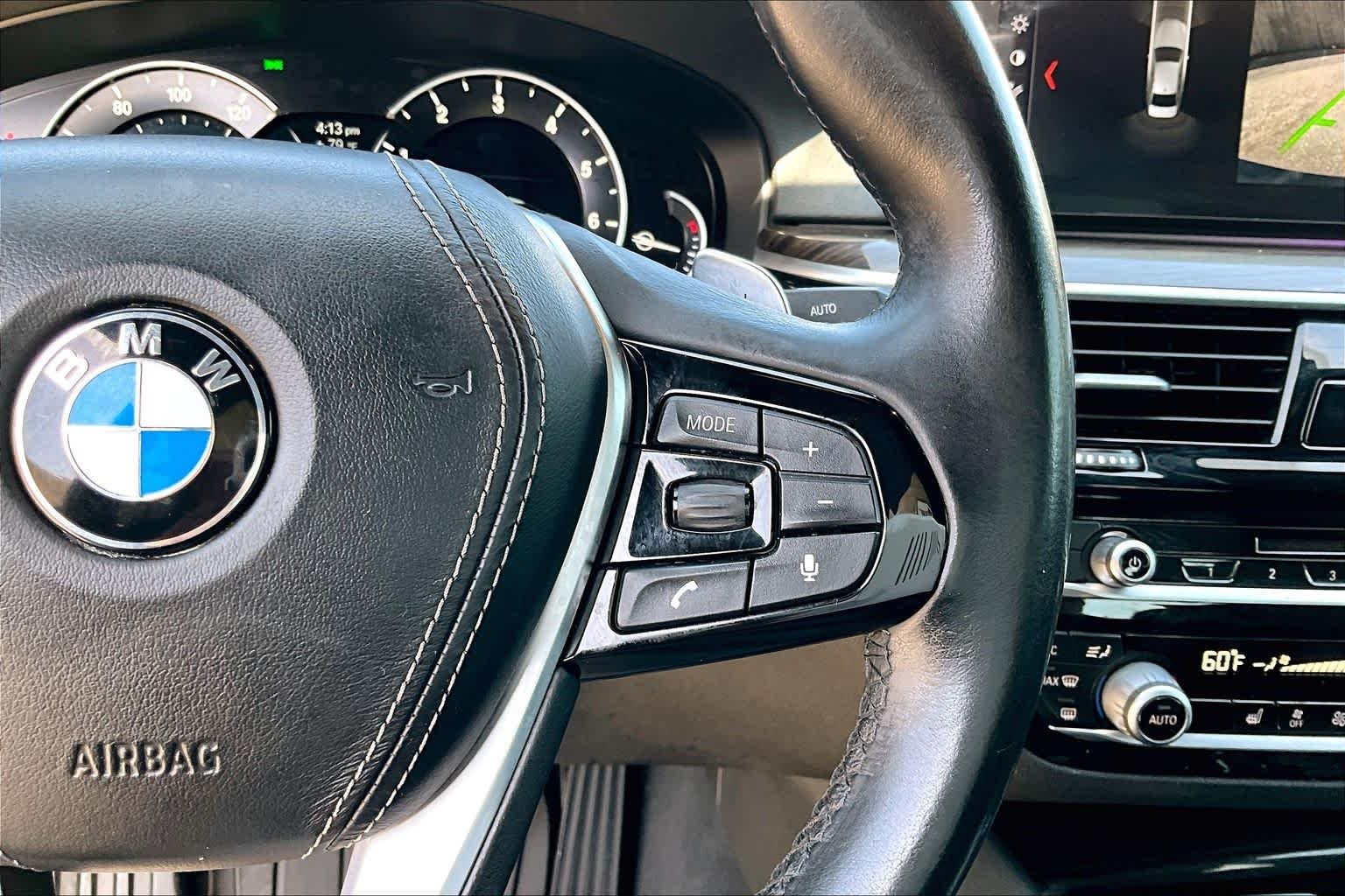 Used 2018 Jet Black BMW 530i image 27