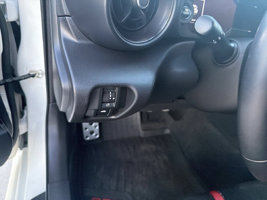 Used 2022 White Subaru Limited image 11