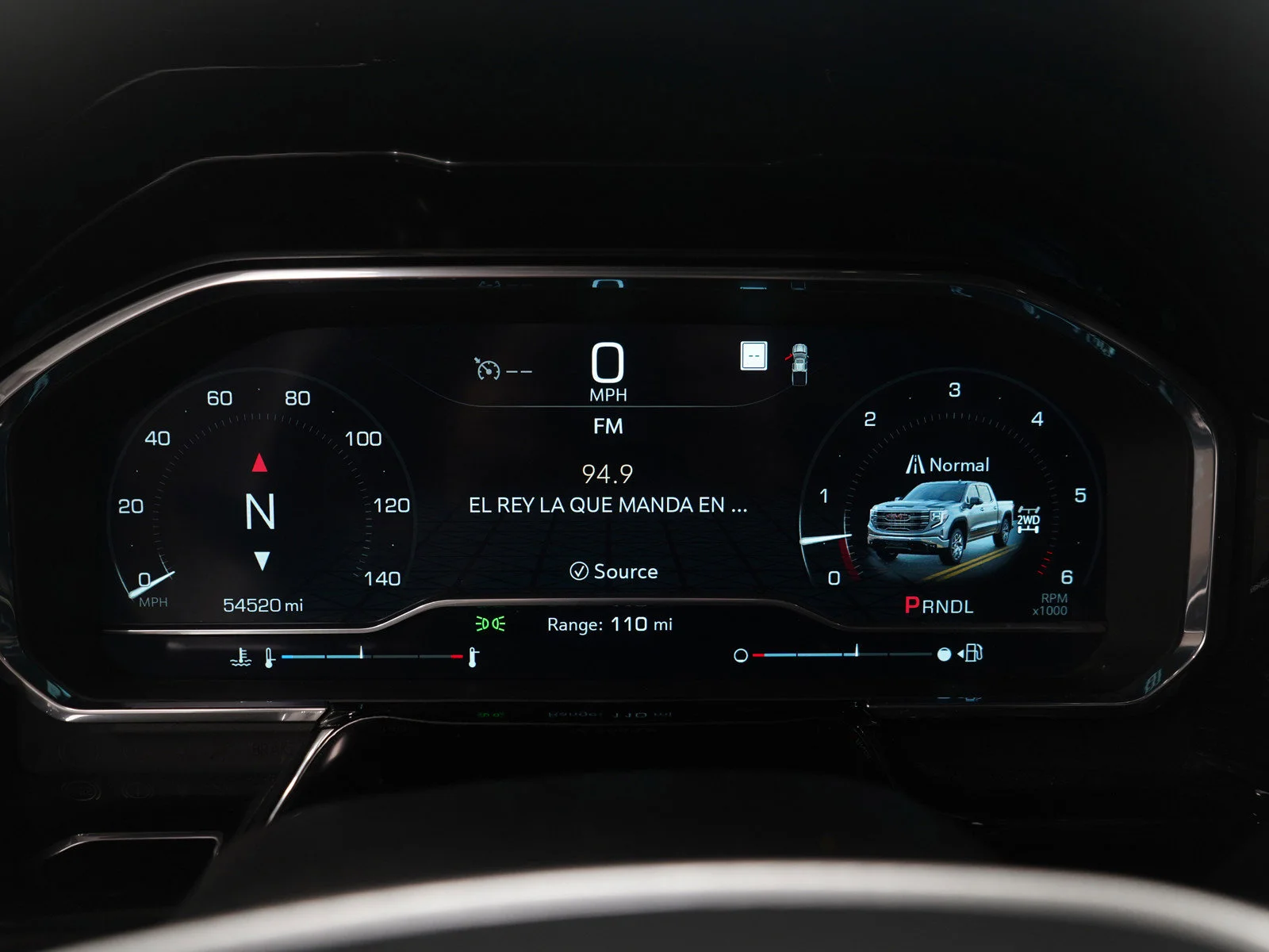 Used 2023 White GMC SLE image 30