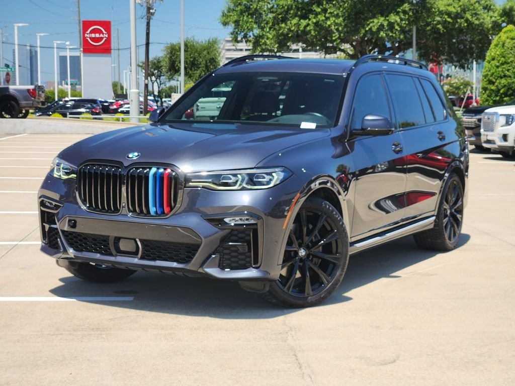 2021 BMW X7 xDrive40i's photo