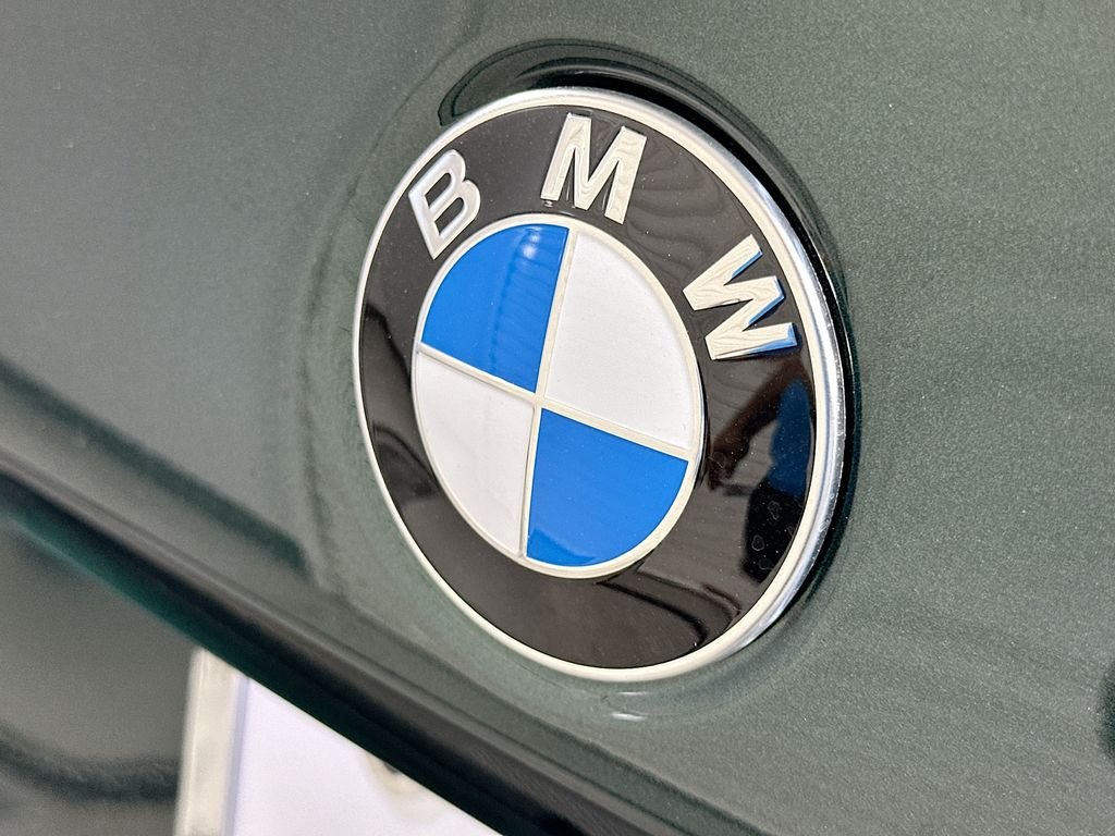 New 2027 Special Order Color BMW Base image 22